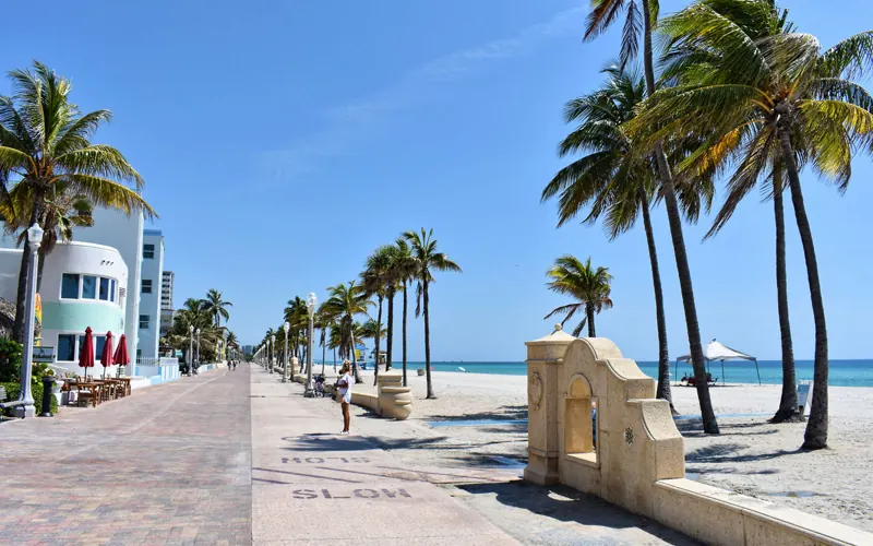 Hollywood Beach Broadwalk beside the Atlantic Ocean