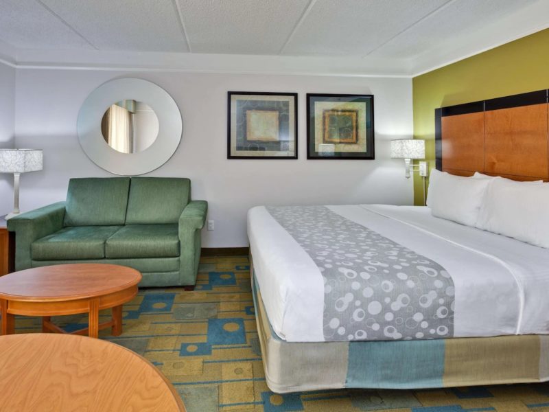 La Quinta Inn & Suites by Wyndham Ft. Lauderdale Airport